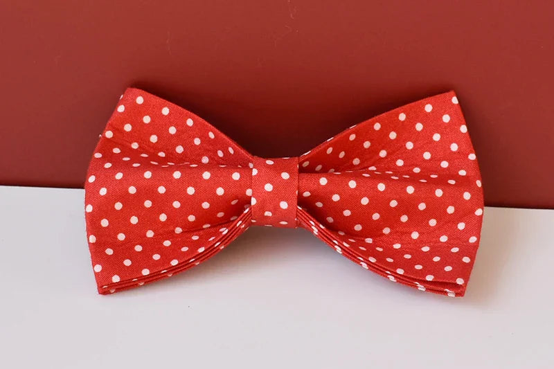 Red Dot Bowtie – Stylish & Comfortable for Pets or Parties