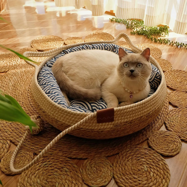 🍃 Vine Woven Cat Bed