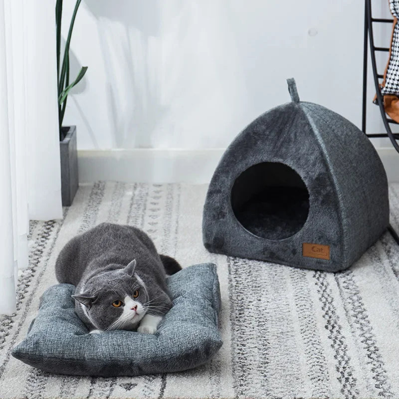 Winter Warm Cat & Dog Bed – Foldable Plush House